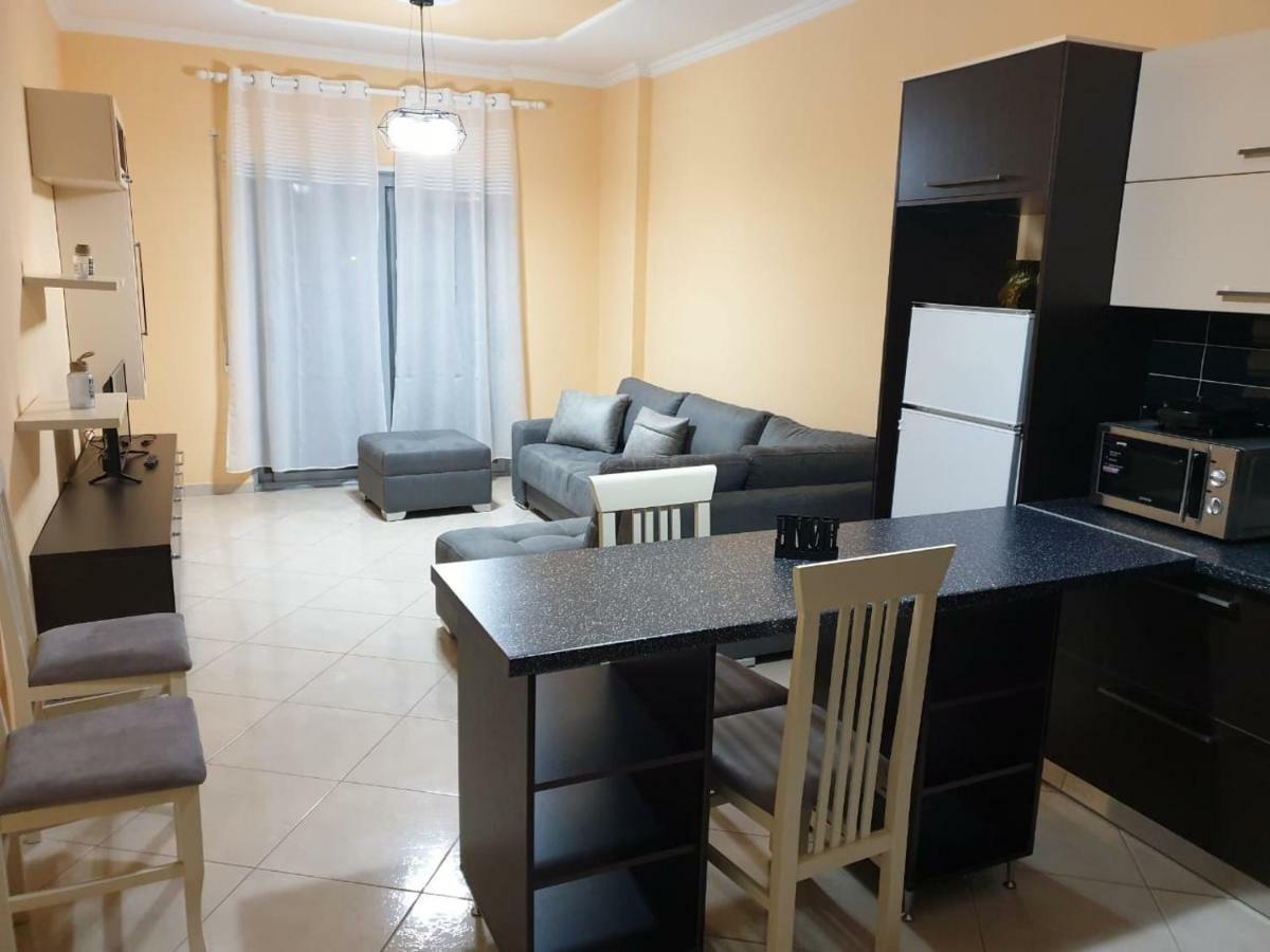 Ann'Apartment Орикум Екстериор снимка