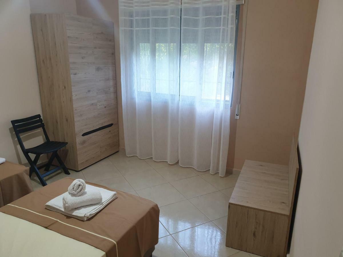 Ann'Apartment Орикум Екстериор снимка